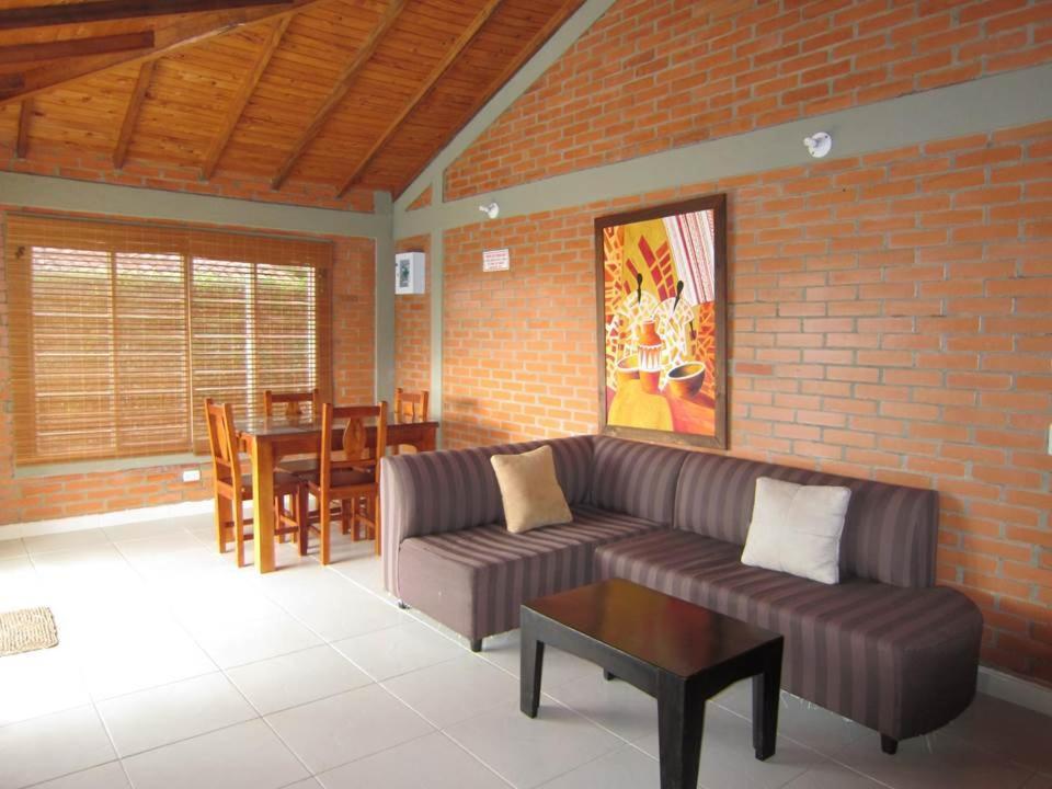 Finca La Bilbaina # 4 Villa Pueblo Tapao Bilik gambar